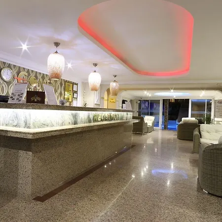 Ξενοδοχείο Comet De Luxe 4*