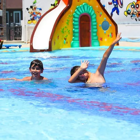 Comet De Luxe 4* Marmaris